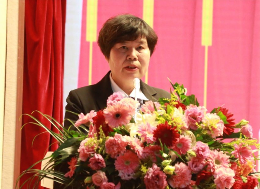 LETOU.COM乐投第一届党委班子选举大会---徐州市树恩中学总校长薛淑萍同志致开幕辞